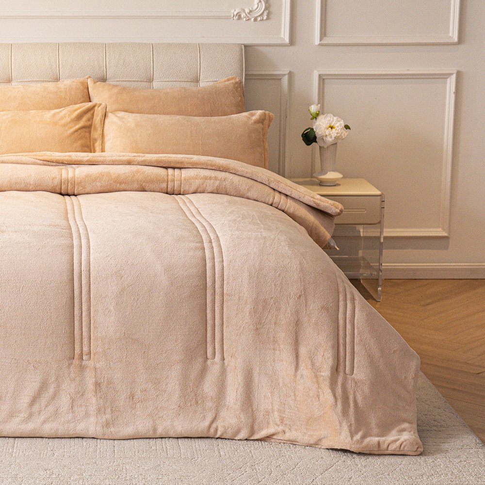 مفرش نيوم شتوي مخمل 4 قطع نفر