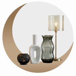 ديكورات وتحف