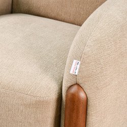 كرسي مفرد فخم قماش بهيكل خشبي مودرن