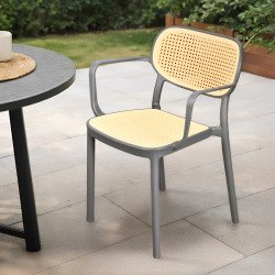 كرسي مفرد خارجي بلاستيك وراتان رمادي كرسي مفرد خارجي بلاستيك وراتان رمادي