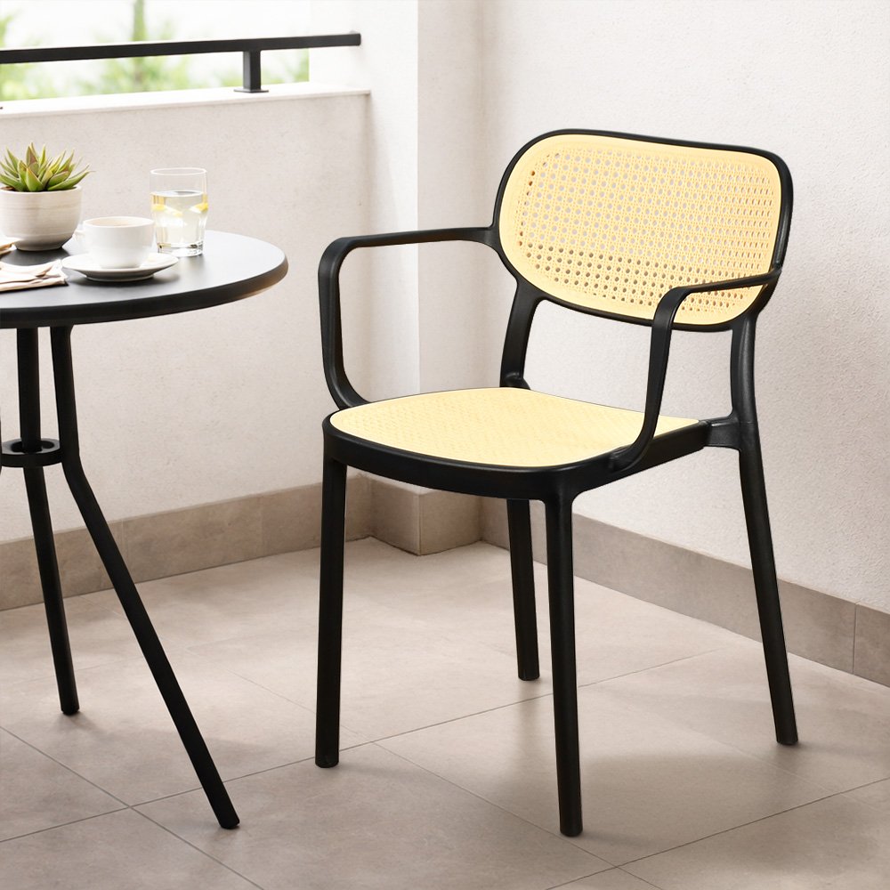 كرسي مفرد خارجي بلاستيك وراتان أسود