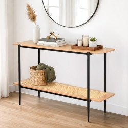 مدخل استقبال خشبي مودرن مع رف راتان بوهيمي عصري