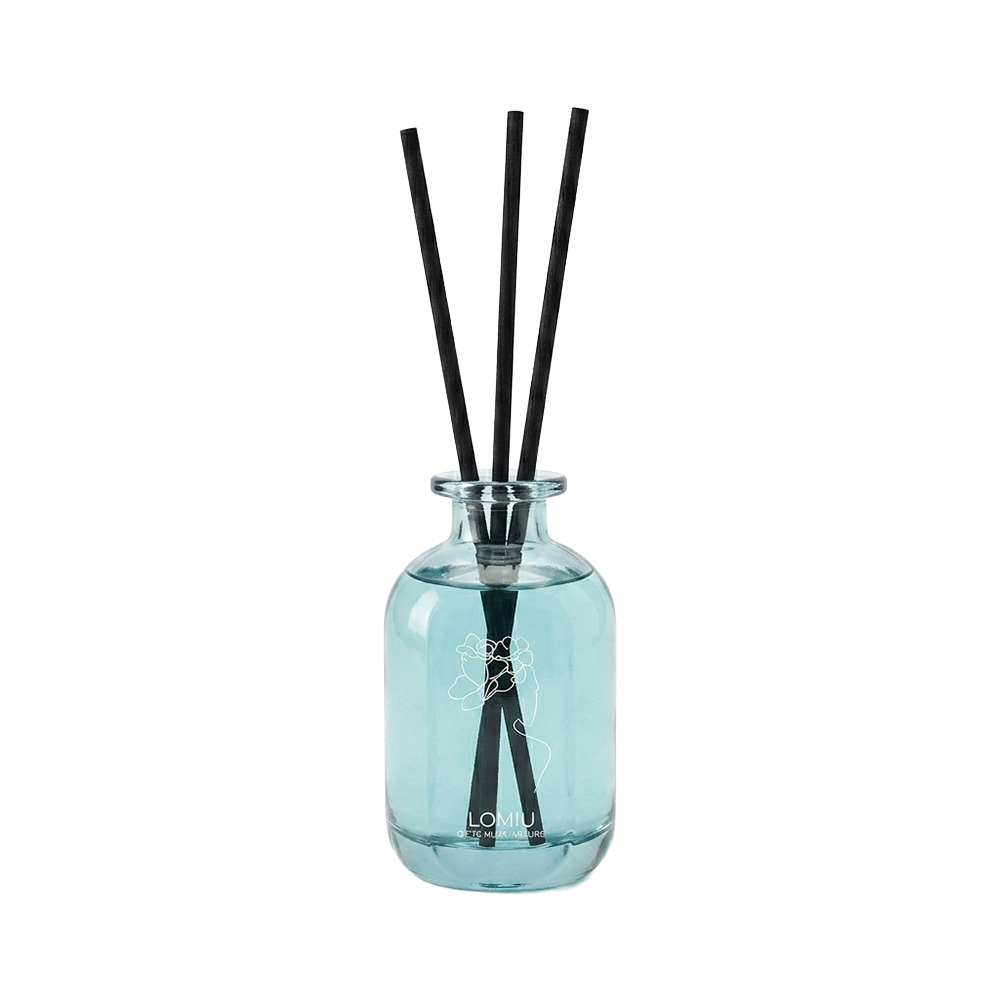 معطر بالعود معطر بالعود