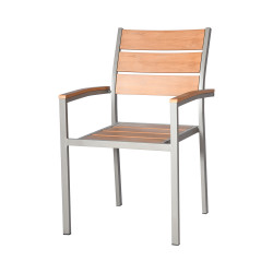 كرسي مفرد من البلاستيك والمعدن 