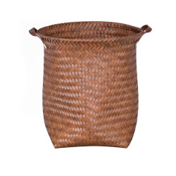 سلة ملابس كبيرة