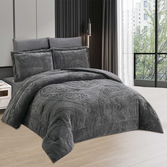 مفرش شتوي مخمل 4 قطع نفر مفرش شتوي مخمل 4 قطع نفر