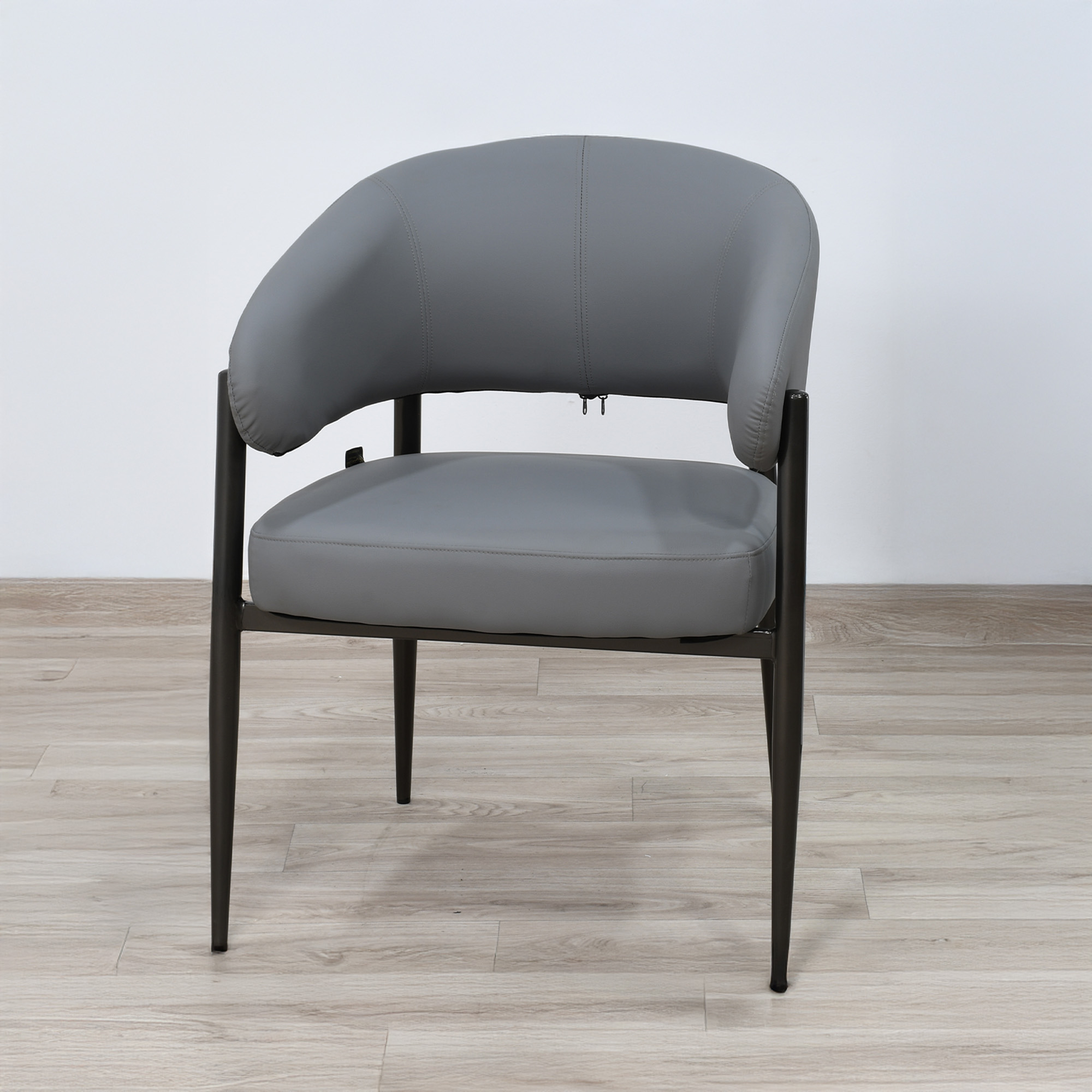 كرسي فاخر حديث جلد رمادي