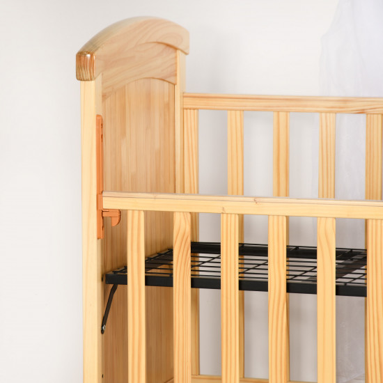 سرير أطفال بناموسية من الخشب والمعدن سرير أطفال بناموسية من الخشب والمعدن