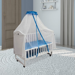 سرير أطفال أبيض