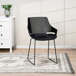 كرسي مفرد بلاستيك بظهر مثقّب أسود كرسي مفرد بلاستيك بظهر مثقّب أسود