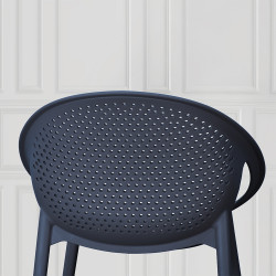 كرسي بلاستيك عصري بظهر مثقّب أزرق داكن كرسي بلاستيك عصري بظهر مثقّب أزرق داكن