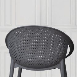 كرسي بلاستيك عصري بظهر مثقّب رمادي كرسي بلاستيك عصري بظهر مثقّب رمادي