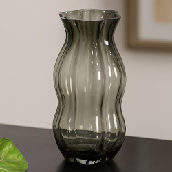 فازة ورد شفافة تصميم عصري رمادي