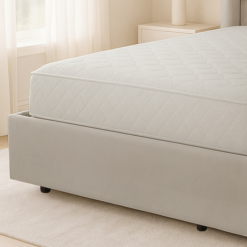 سرير خشبي بتنجيد مخملي عصري