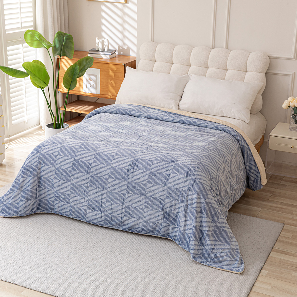 بطانية نيوم فرو فاخرة بملمس مخملي