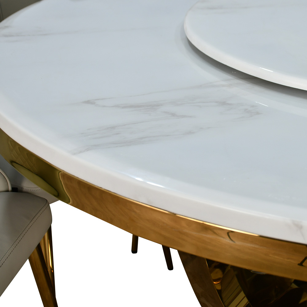 طاولة طعام مع كراسي