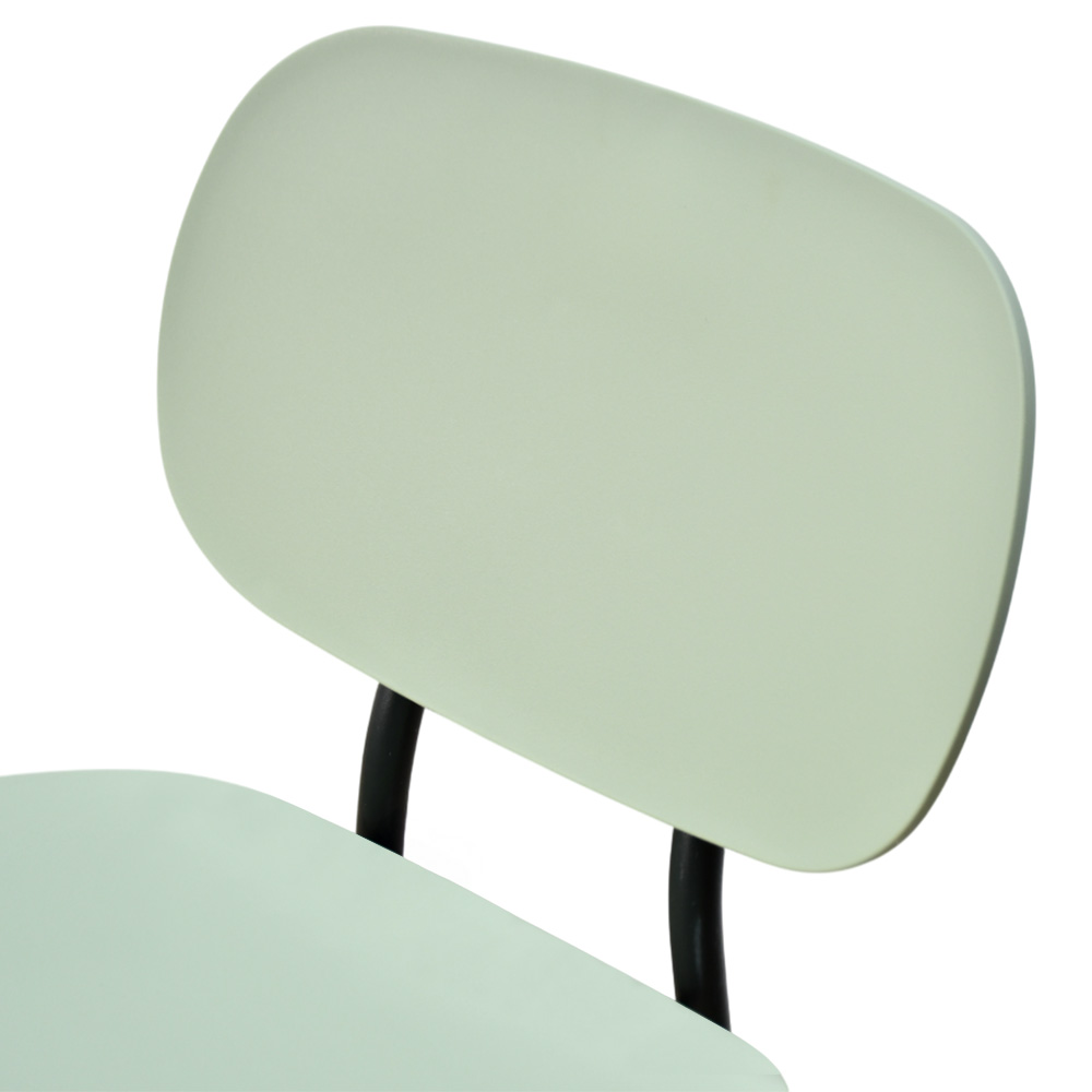 كرسي بار بمظهر جذاب