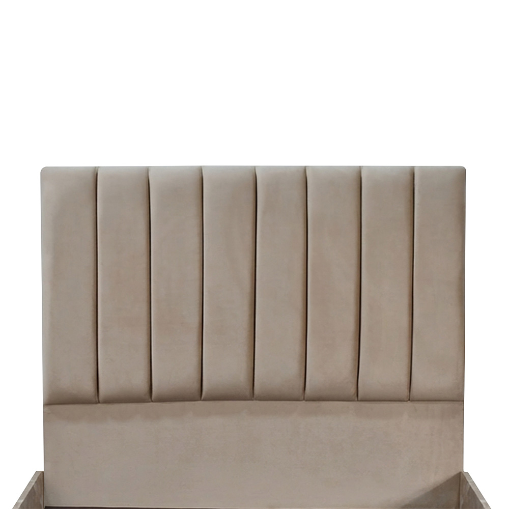 سرير خشبي فاخر