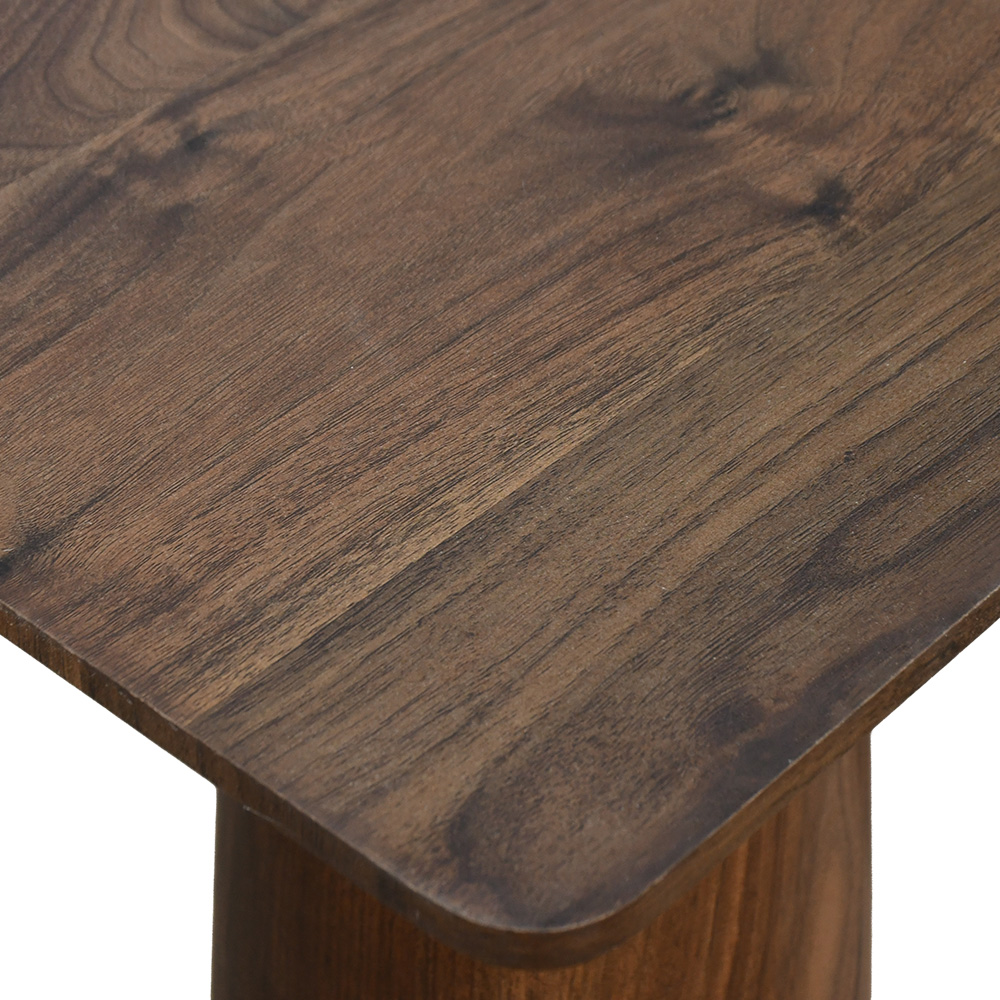 مدخل استقبال خشبي