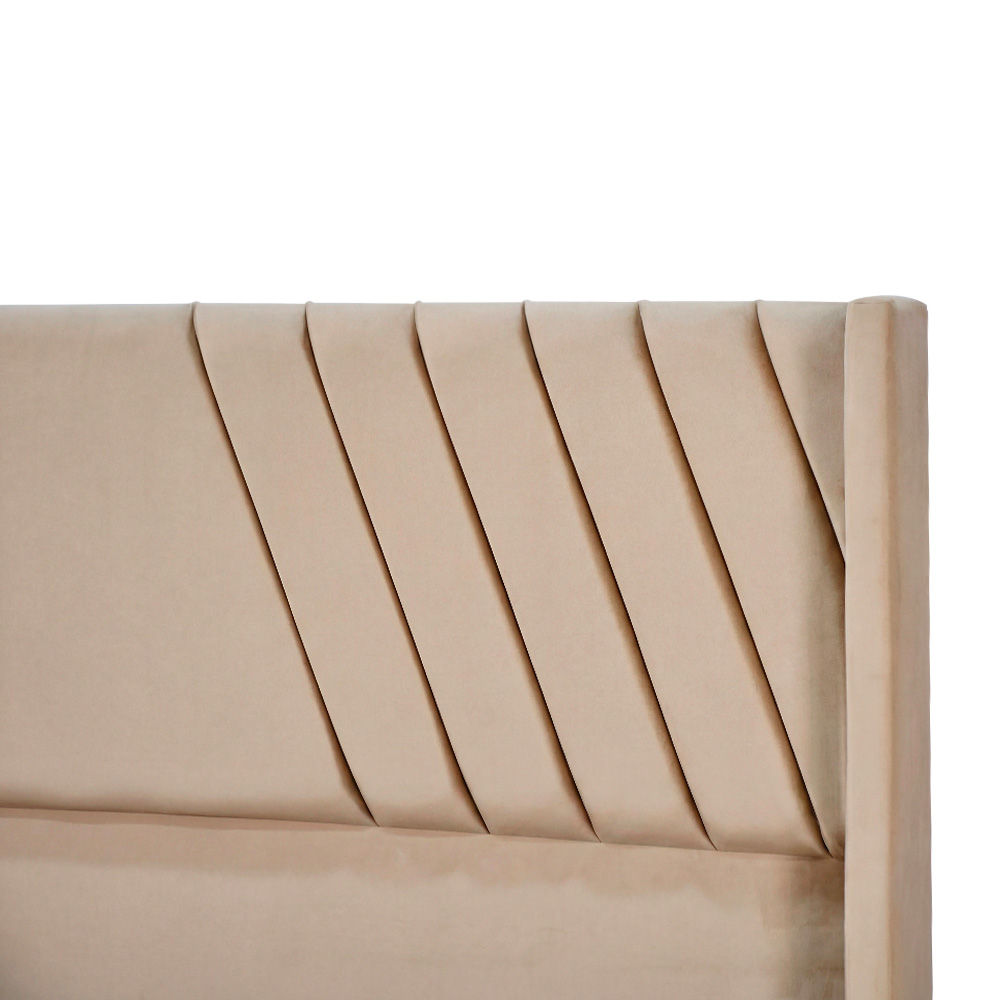 سرير خشبي بتنجيد مخملي