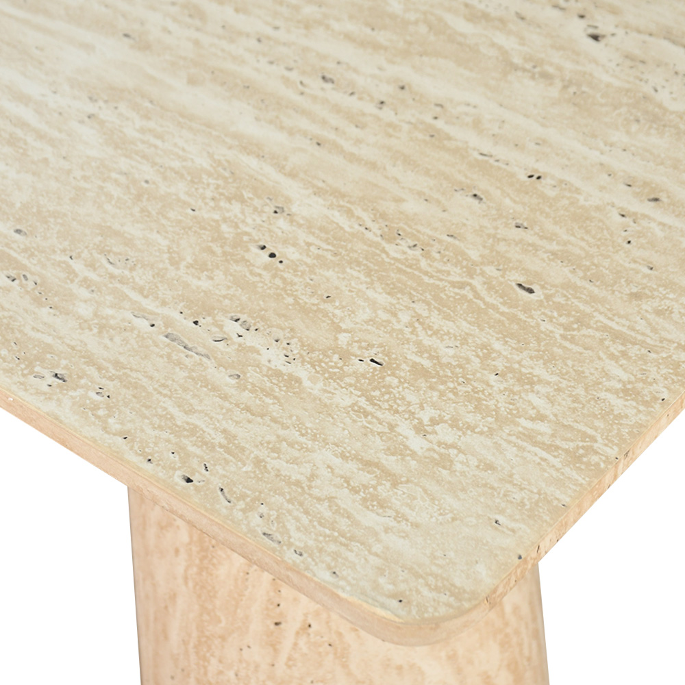 مدخل استقبال خشبي