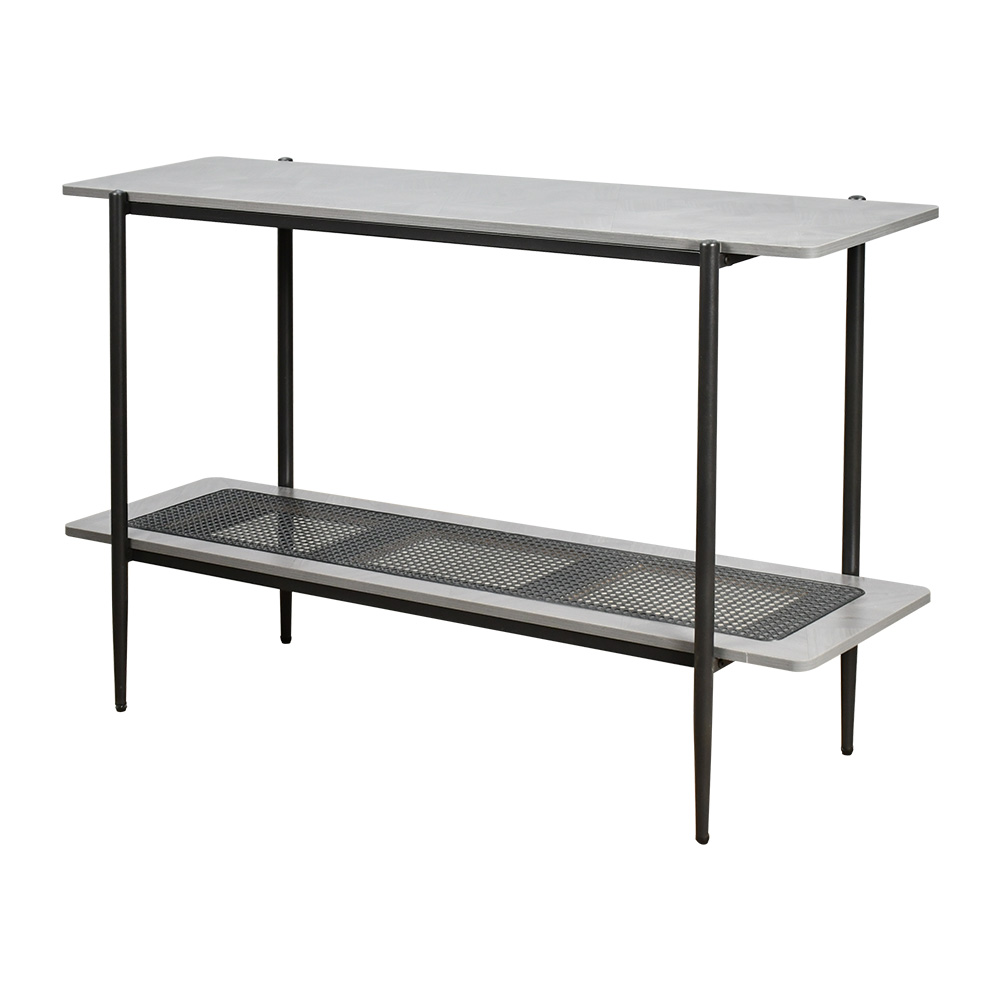 مدخل استقبال خشبي مع رف راتان