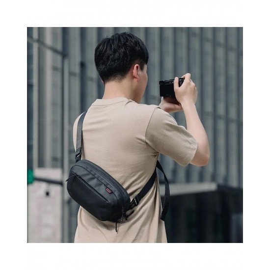 Ulanzi TRAKER Travel Chest Bag