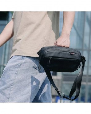 Ulanzi TRAKER Travel Chest Bag Ulanzi TRAKER Travel Chest Bag