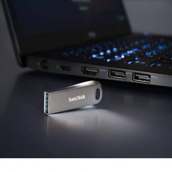 SanDisk 64GB Ultra Luxe USB 3.2 Gen 1 Flash Drive