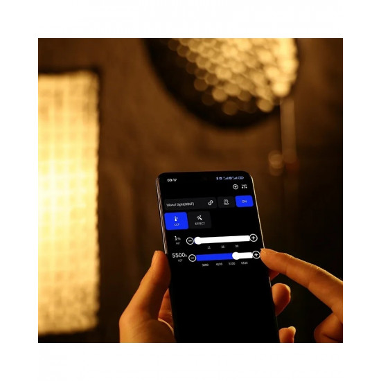 Ulanzi VL-120C RGB 120W V-Mount LED Video Light (With Power Adapter) Ulanzi VL-120C RGB 120W V-Mount LED Video Light (With Power Adapter)