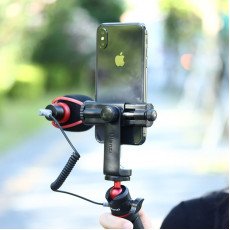 Ulanzi ST-17 360° Rotating Tripod Smartphone Mount Ulanzi ST-17 360° Rotating Tripod Smartphone Mount