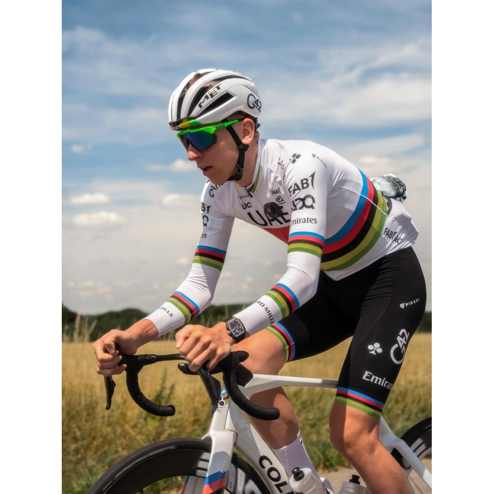 Insta360 GO Ultra Premium Cycling Bundle (Midnight Black)