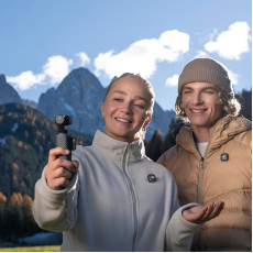 DJI Osmo Pocket 4 Creator Combo