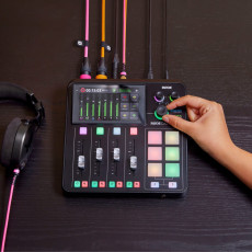 RODE RODECaster Duo Integrated Audio Production Studio (Black)