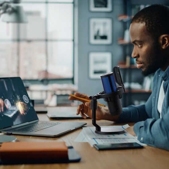 COMICA Audio EJoy Uni Pro D RGB Cardioid Condenser Wireless/USB-C Microphone with Desktop Stand COMICA Audio EJoy Uni Pro D RGB Cardioid Condenser Wireless/USB-C Microphone with Desktop Stand