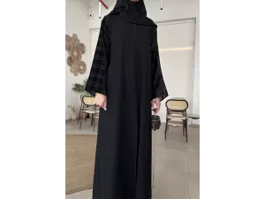 تنظيف العلك من العبايه: دليل شامل لإزالة العلك بسهولة 