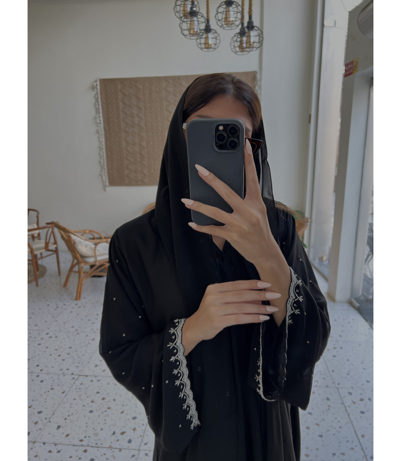 عباية 00205 أنيقة مزينة بطريز يدوي باللول والخرز