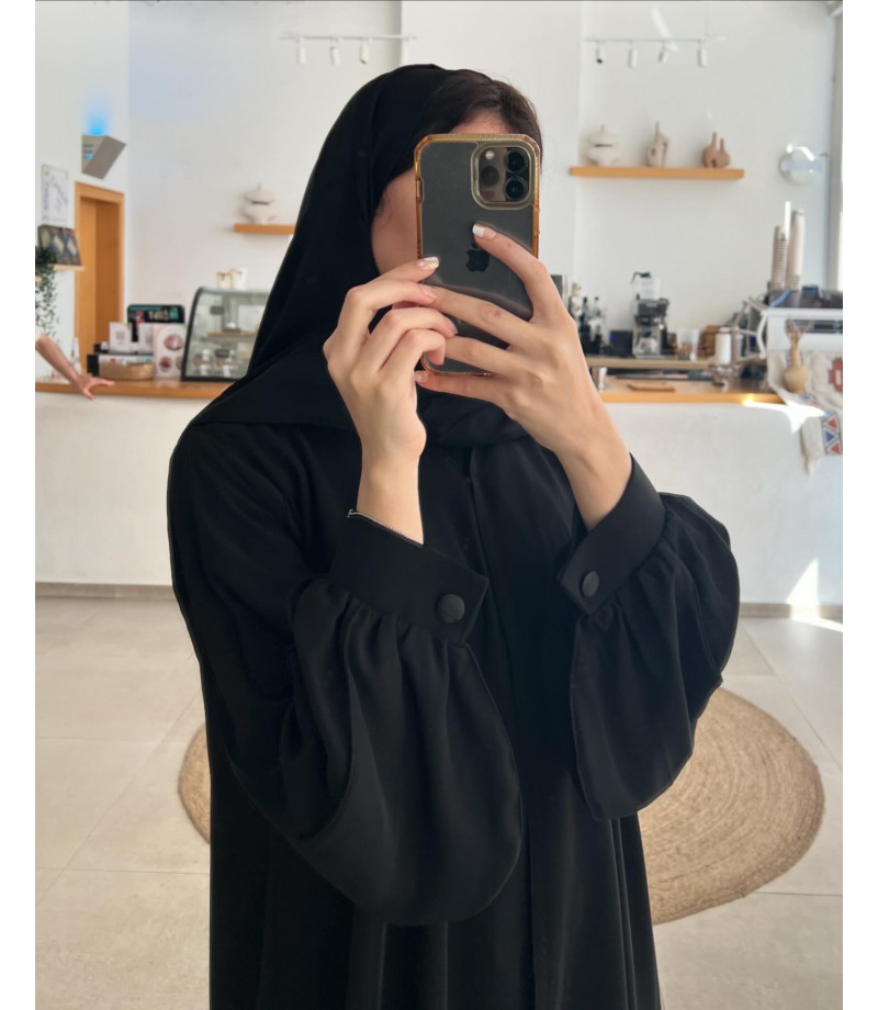 عباية 00243 عمليه بكم كبك بخامة الكريب سواد فاحم