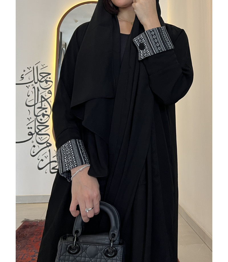عباية 00284 عباية رسمية ناعمة بكم كبك عباية 00284 عباية رسمية ناعمة بكم كبك