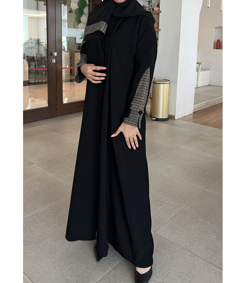 عباية 00299  عباية عملية كريب ناعم ذو طابع شتوي