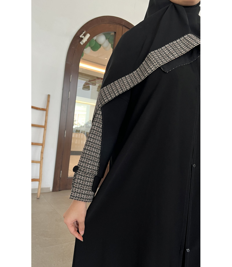 عباية 00299  عباية عملية كريب ناعم ذو طابع شتوي