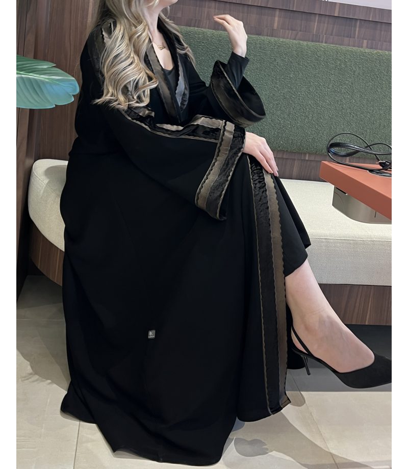 00430  Abaya
