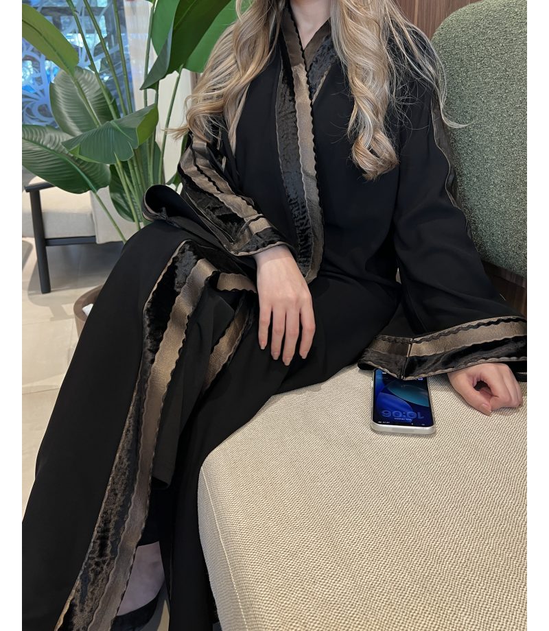 00430  Abaya