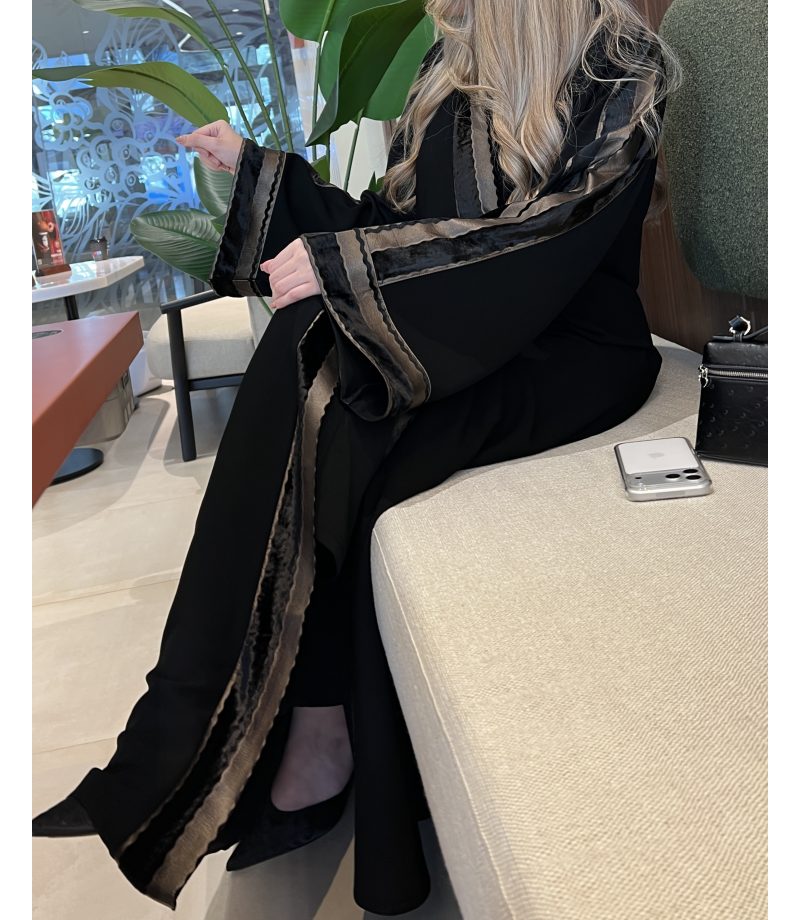 00430  Abaya