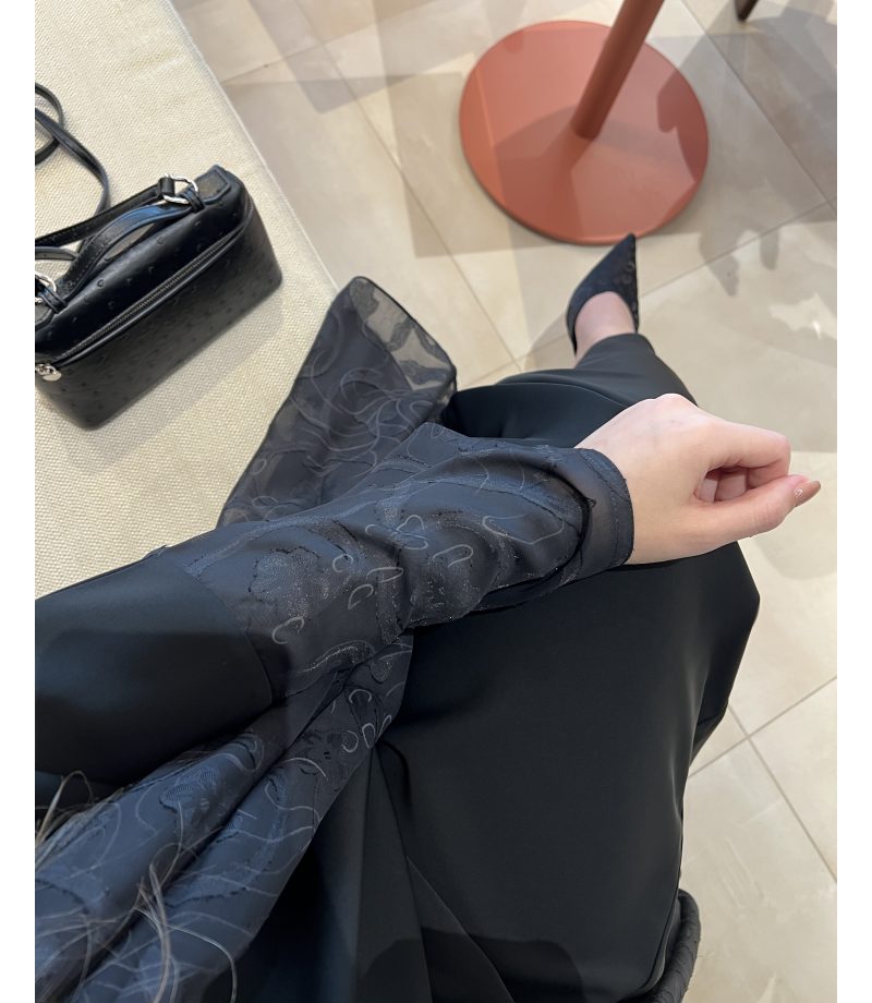 عباية 00433 نص بشت بخامة كريب على حرير صيفي