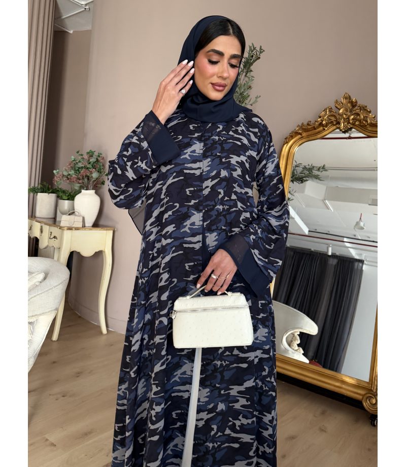 عباية 00505 عصرية بنقشات زهرية باللون الكحلي بقصة A