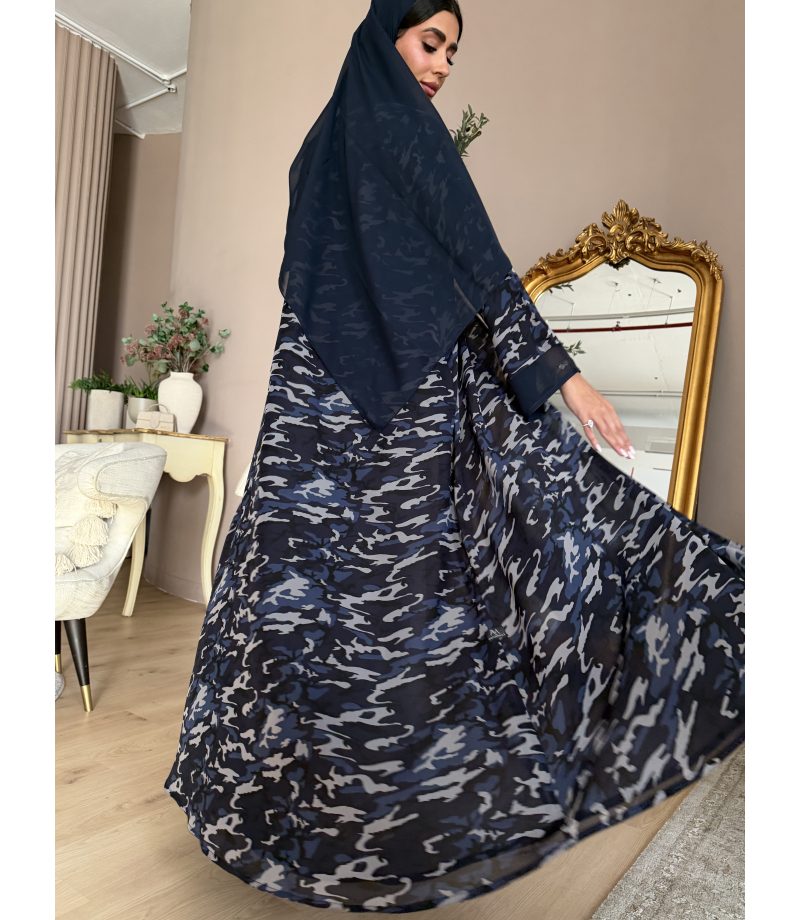 عباية 00505 عصرية بنقشات زهرية باللون الكحلي بقصة A