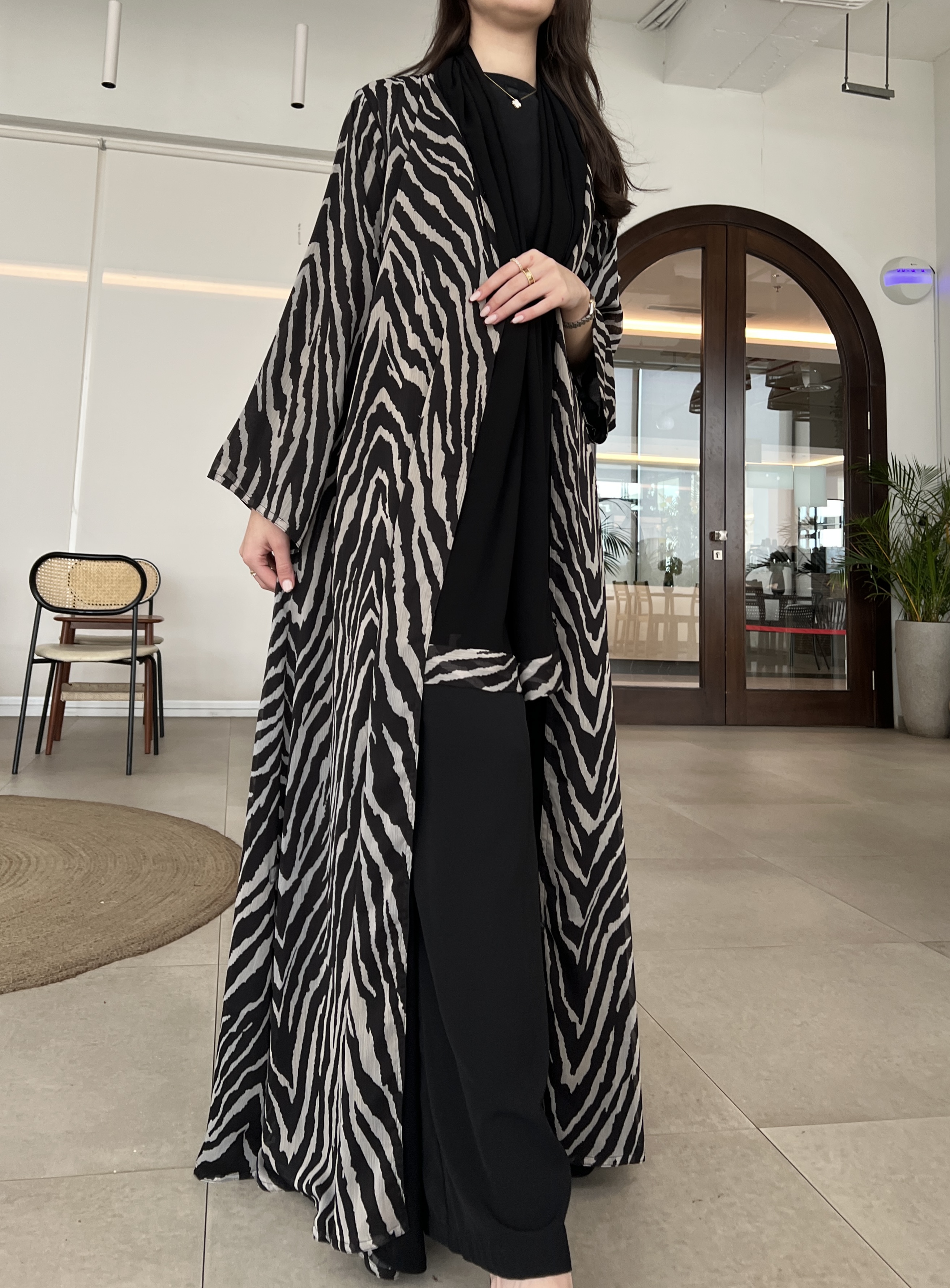 عباية 00428 صيفيه دبل فيس بقماش دبل شيفون ياباني