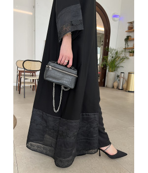 عباية 00321 أنيقة وكشخة بخامة كريب على حرير مع تدخيلة قماش الاورجنزا