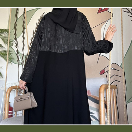 عبايات عملية ويومية